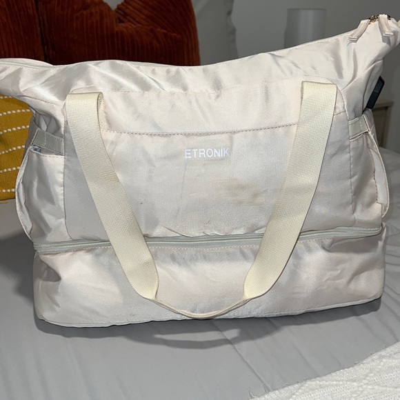 Large Duffle Bag with Shoe Compartment - Picture 2 of 2